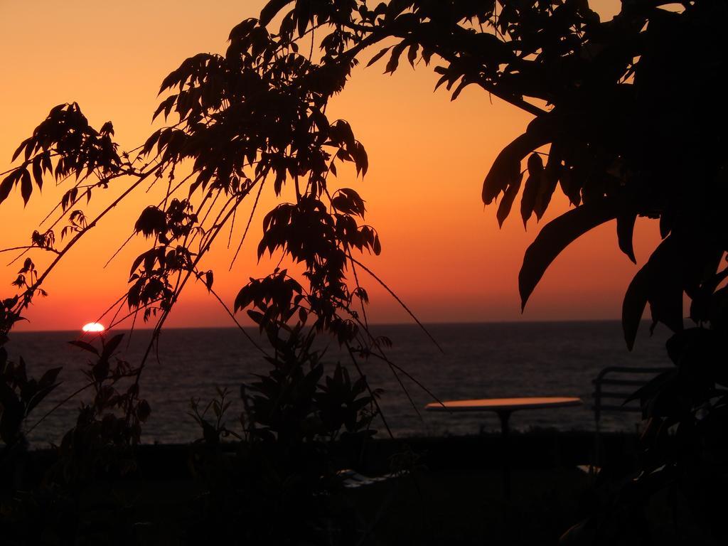 Palmina Mare Villa And Studios Paralia Vrachou Luaran gambar